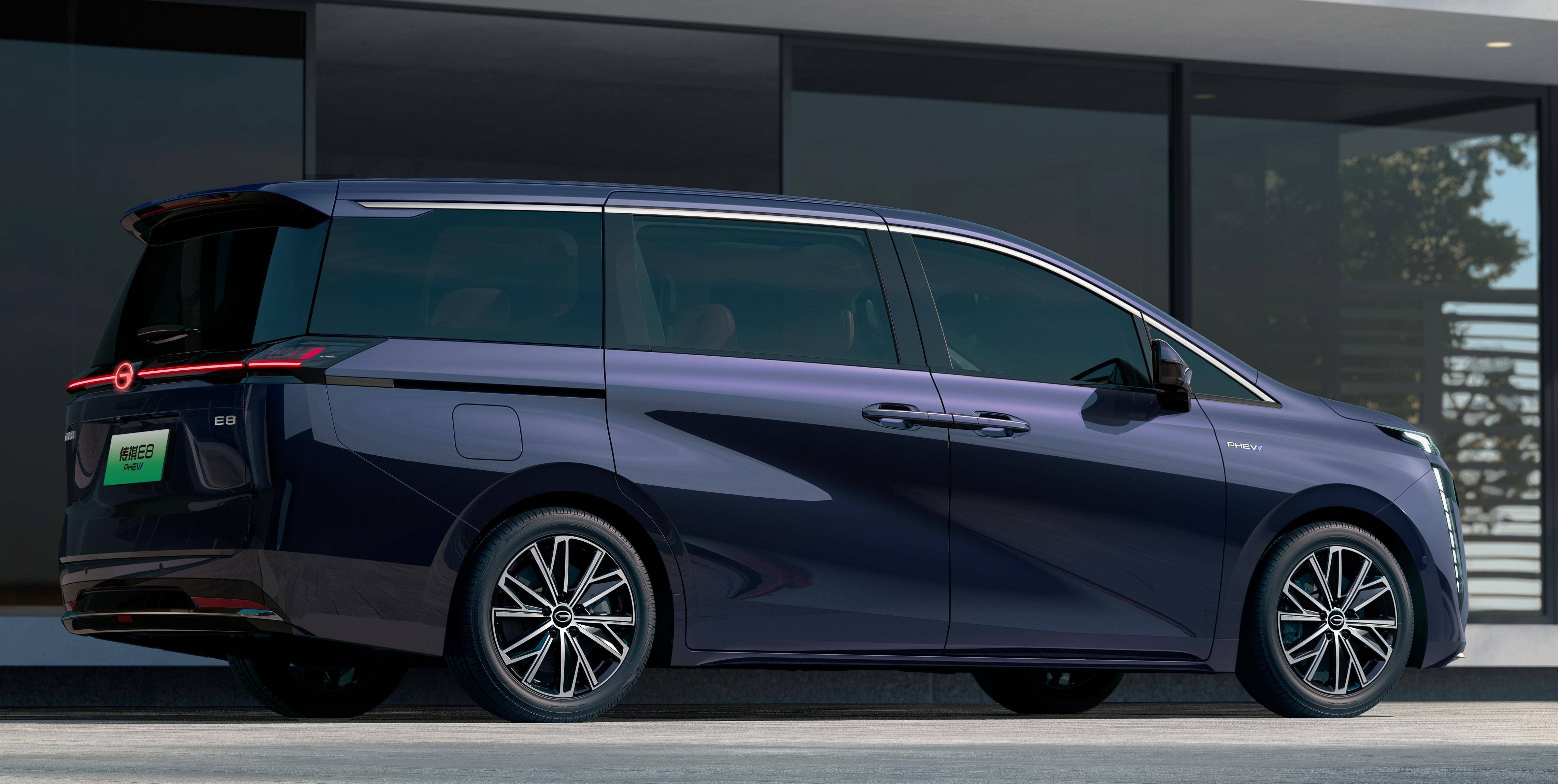 限时一口价20.98万元 广汽传祺E8 PHEV PRO+上市