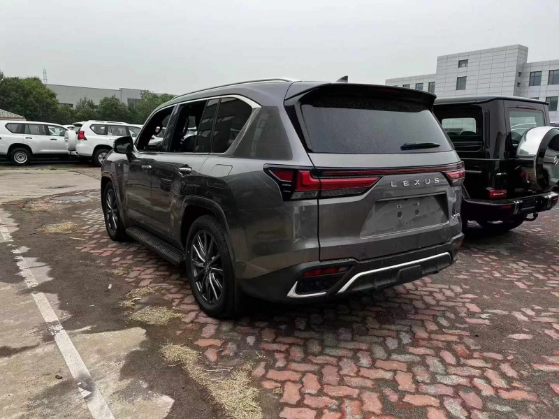 平行进口雷克萨斯LX中东版最高降39万