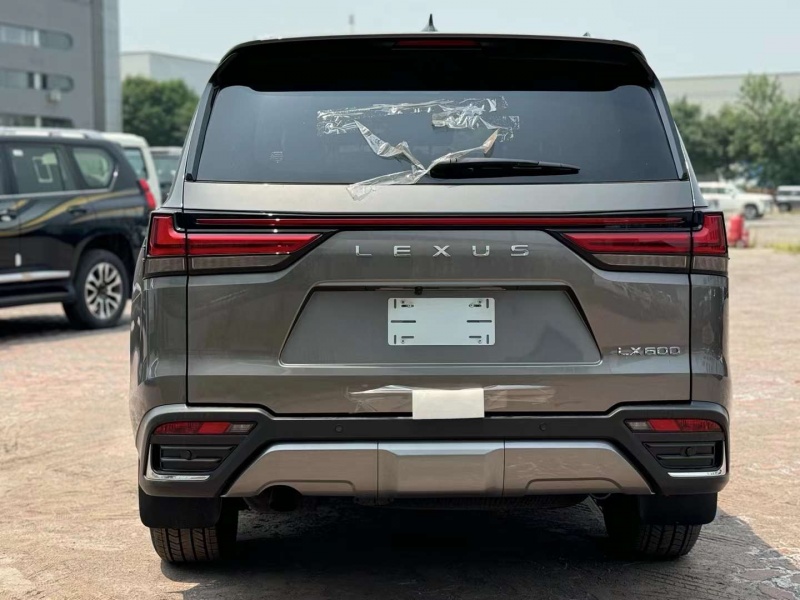 平行进口雷克萨斯LX中东版最高降39万