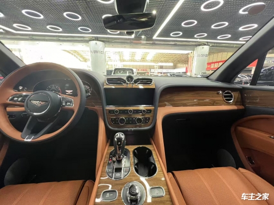 宾利添越报价203万起 售全国