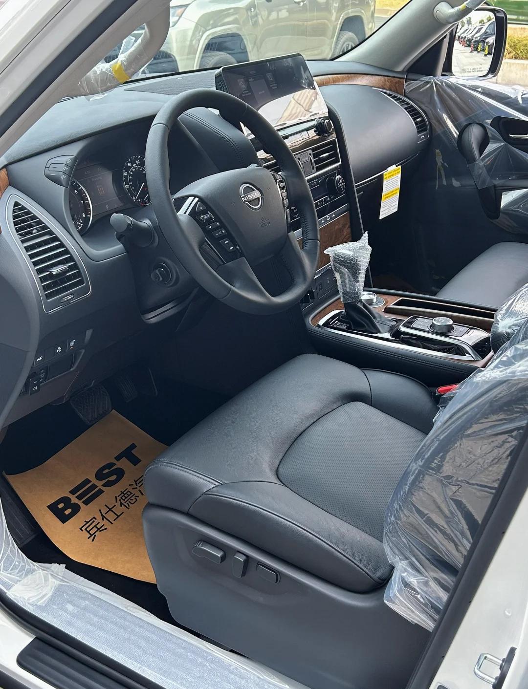 平行进口陆地巡洋舰最高降35.2万 欢迎到店试驾