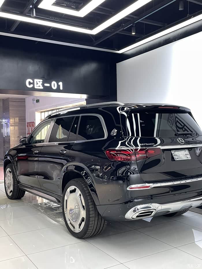 2024款迈巴赫GLS600四座 现车特惠价298万