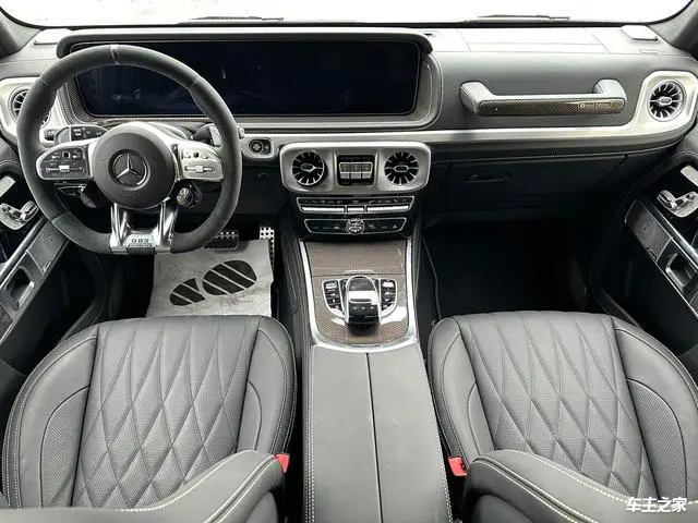 奔驰G级欧版报价158万起 欢迎到店试驾