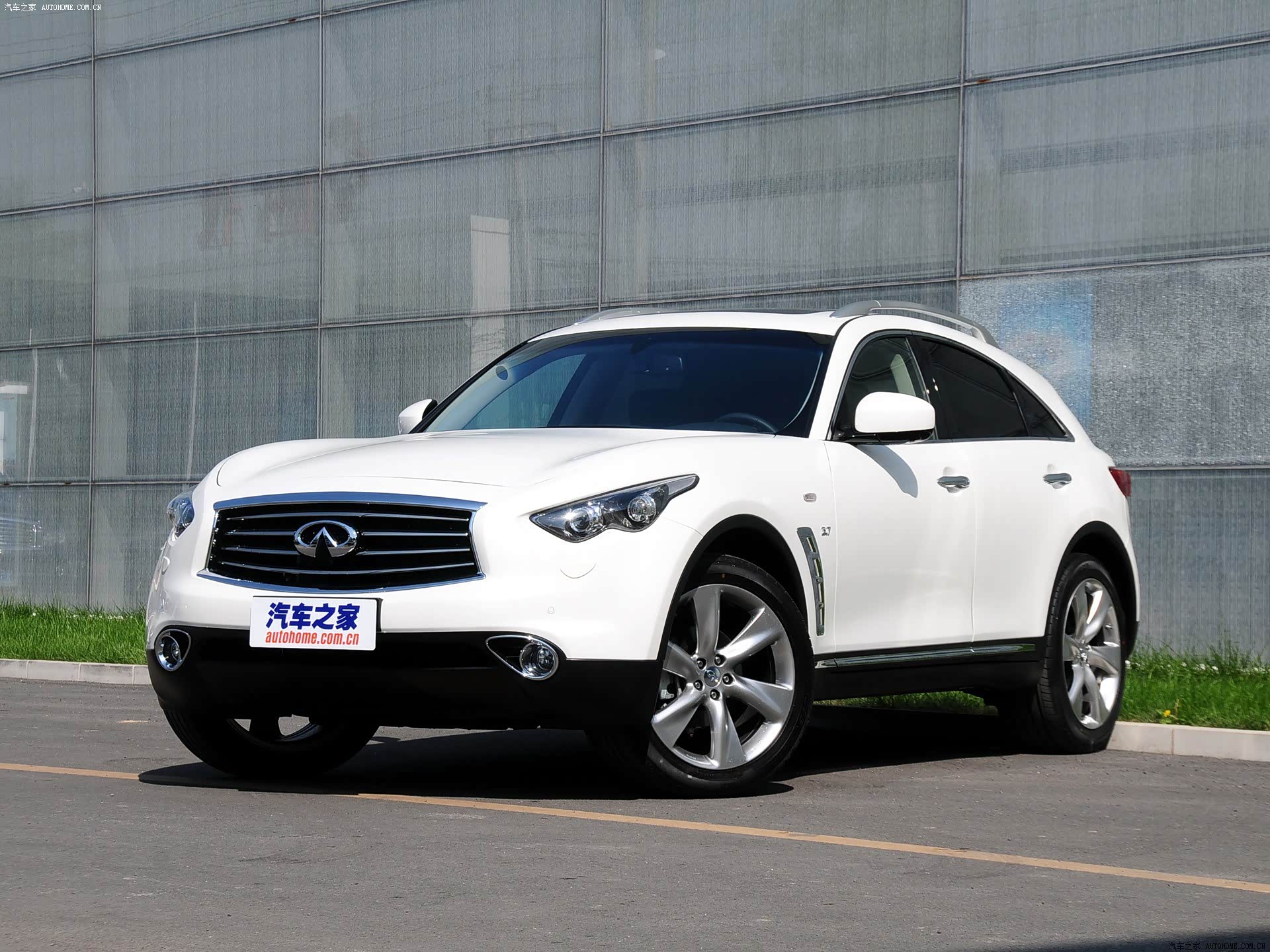 成都奔驰GLS降价25.20万 最低仅售80.80万