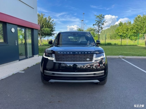 成都远卓名车卫士欧版目前售价71万起 欢迎前来试驾