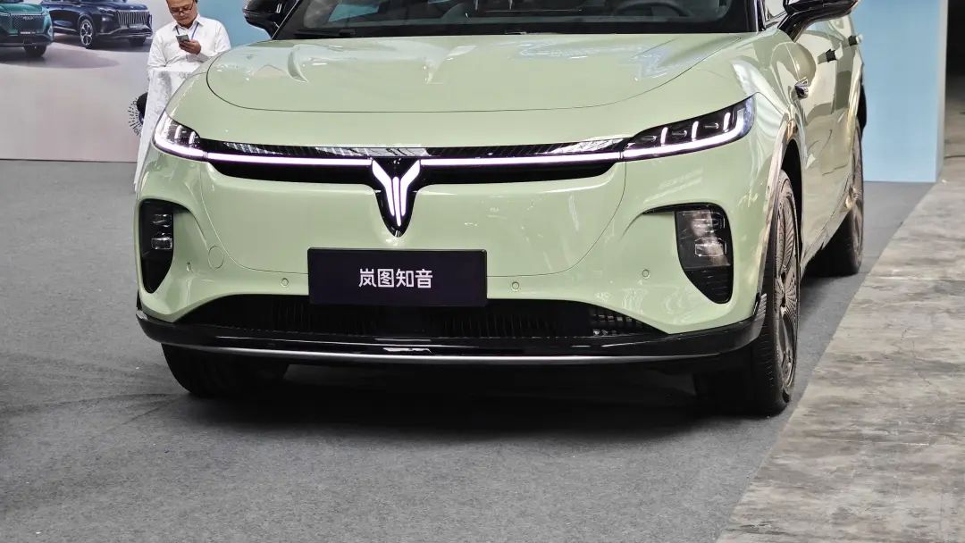 新款知音预售价逆势上涨，东风岚图这次为何不听劝了？