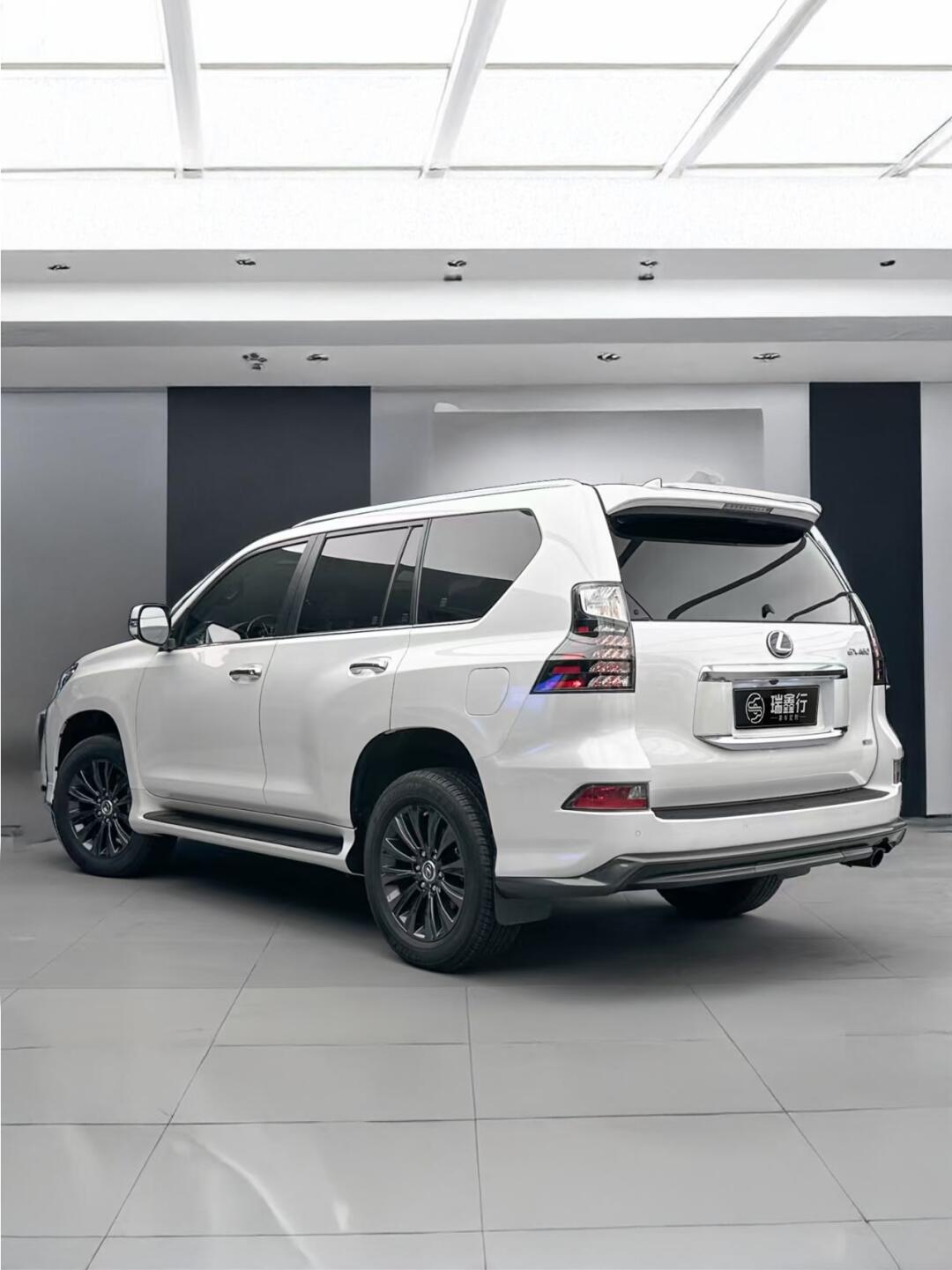 雷克萨斯GX460加版新款售价112万起