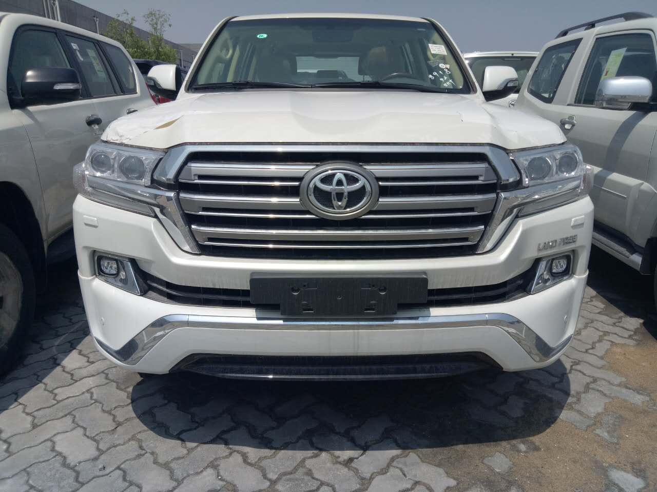 丰田酷路泽4600中东版实拍 沉稳的硬汉