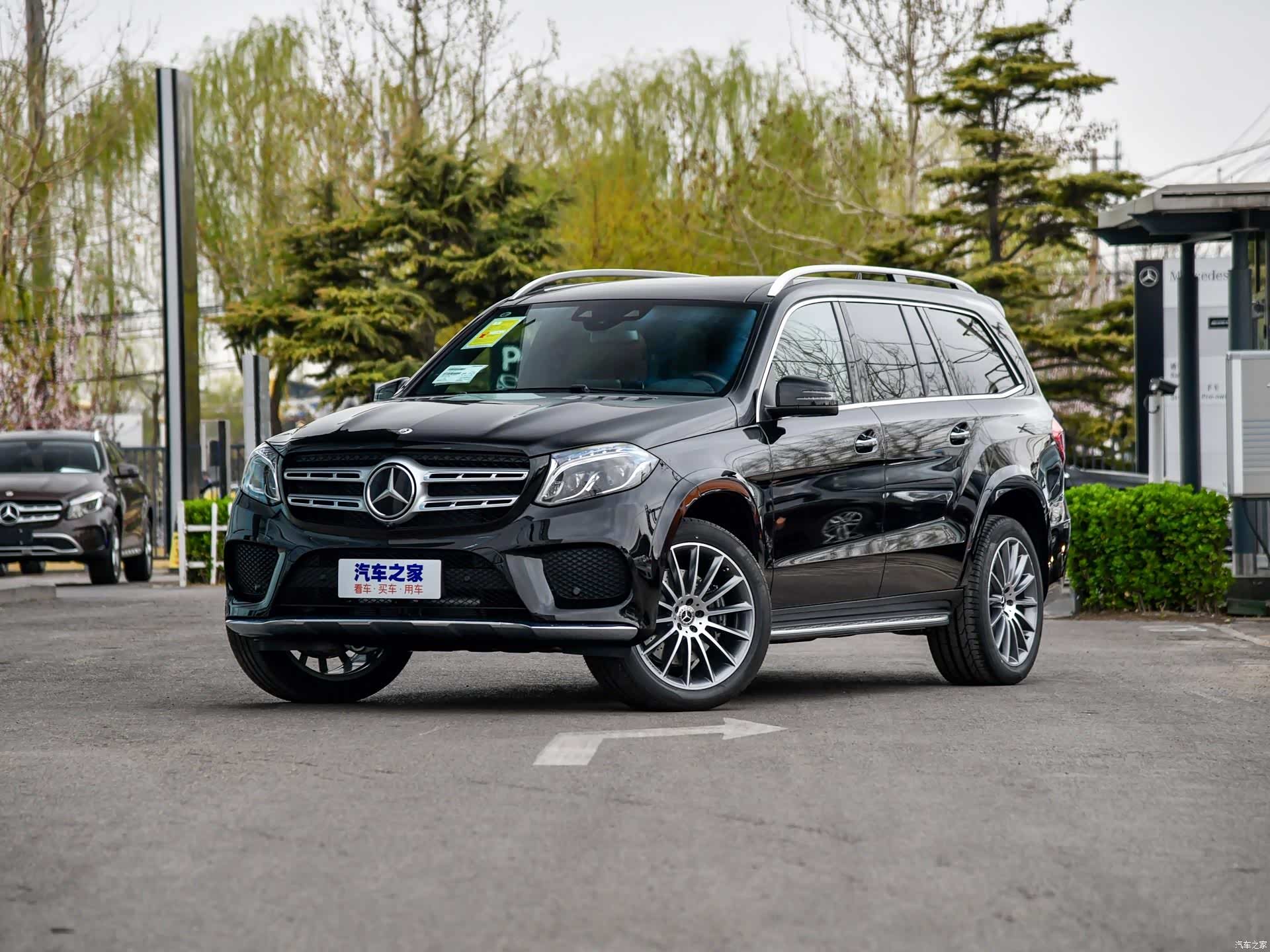 成都平行进口奔驰S级降价促销中 优惠高达30万