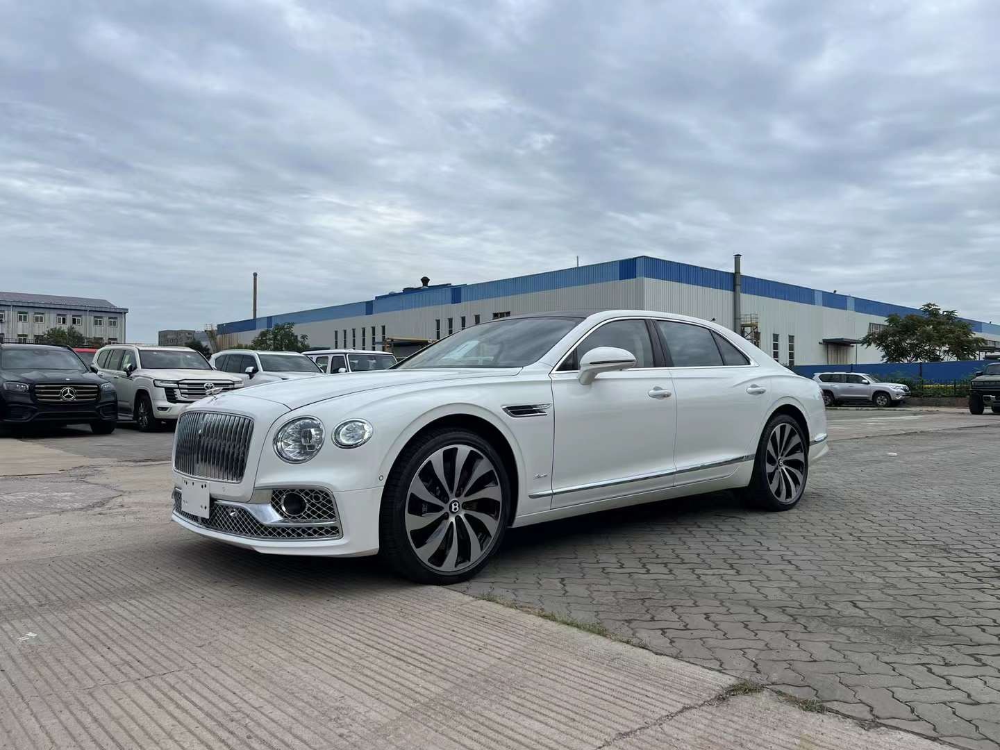 宾利飞驰价格优惠84万 欢迎到店试驾