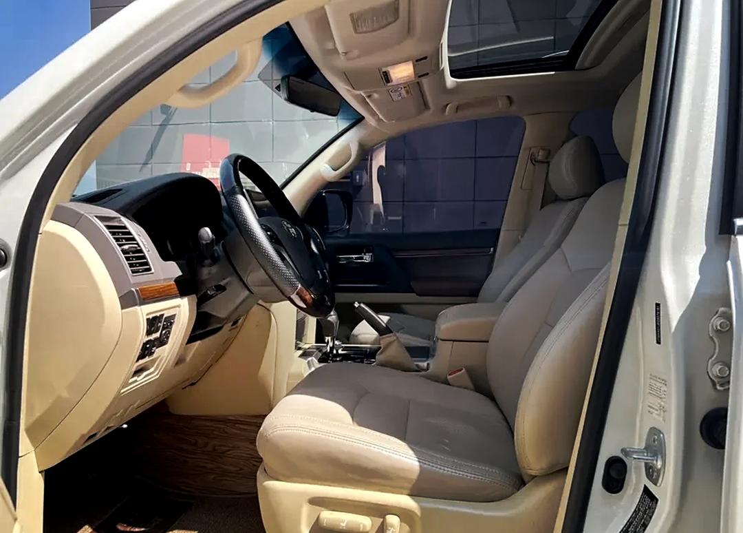 FJ酷路泽中东版平价销售44万起 售全国