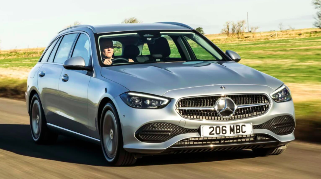 新款奔驰C级旅行版谍照曝光 外观调整