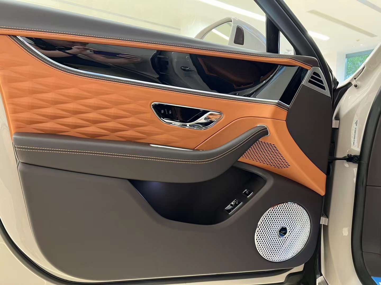 购飞驰享84万优惠 最低196万