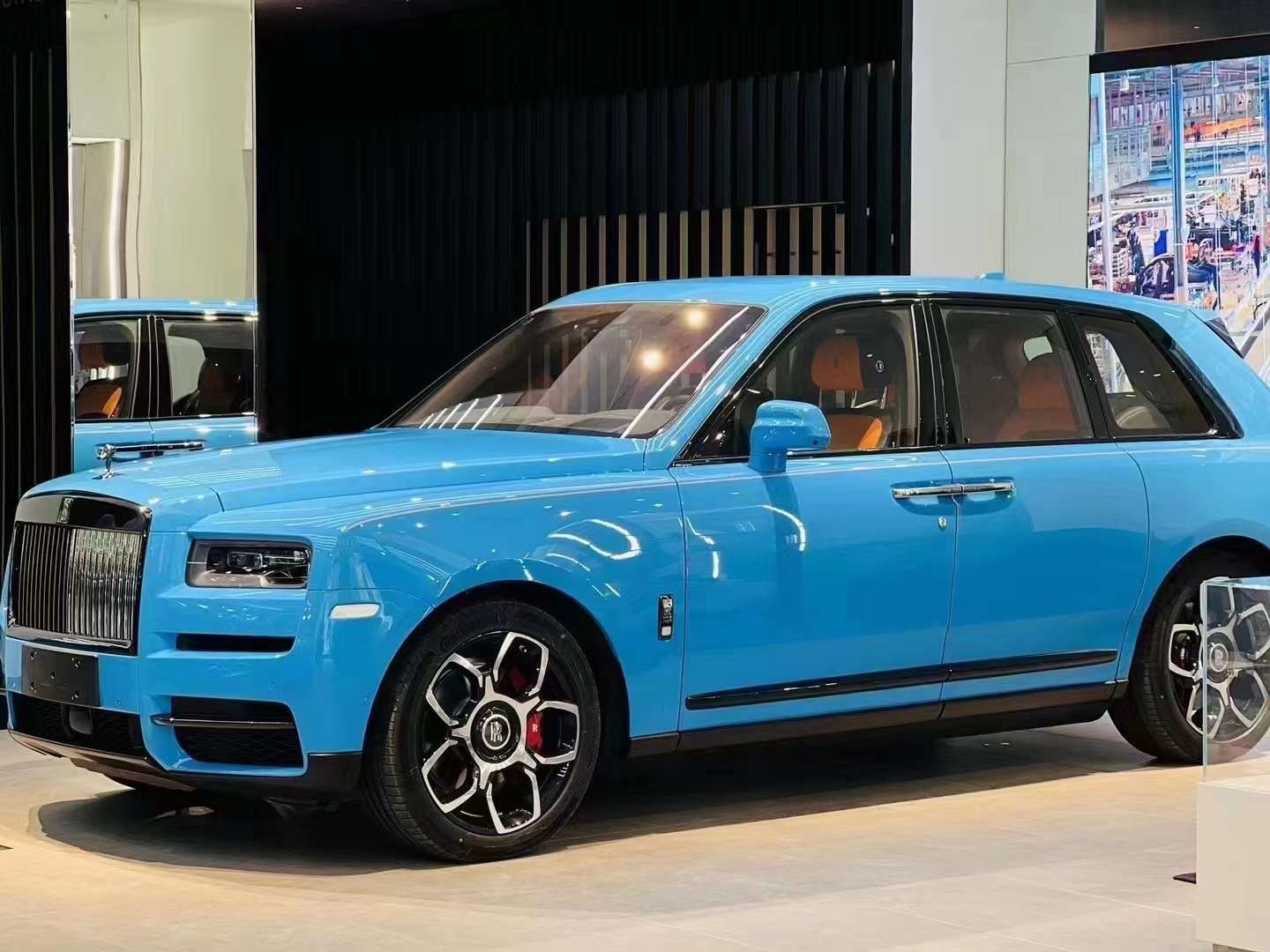 2024库里南价格最低590万起售 欢迎试乘试驾