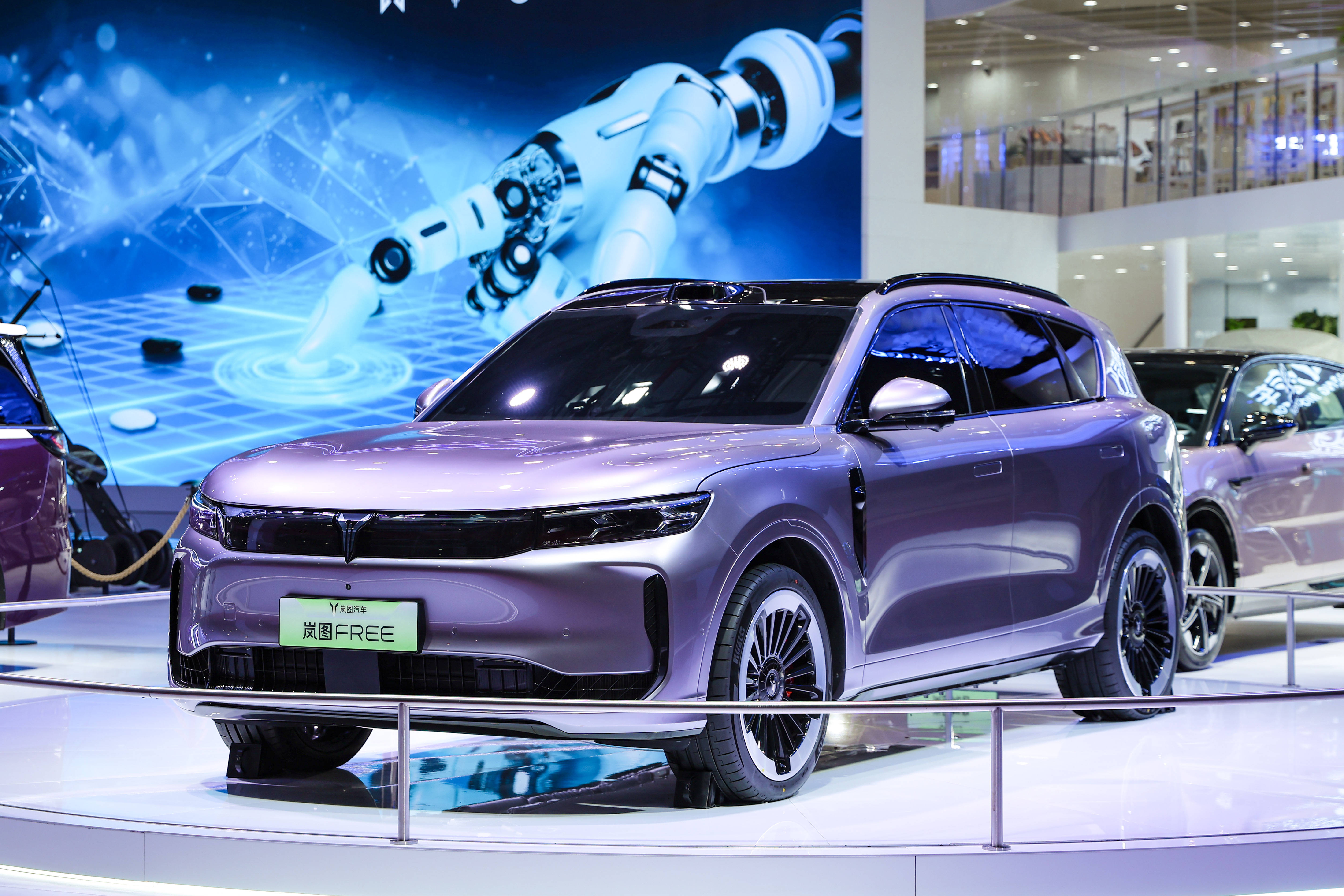 搭载华为乾崑智驾ADS4 问界全系车型全面升级