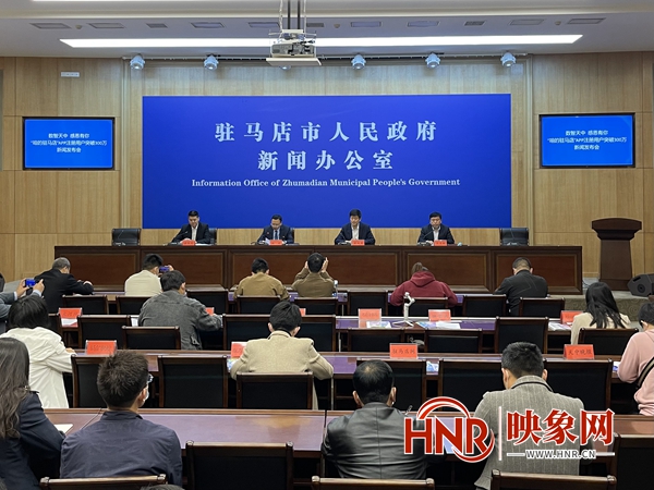 新车上牌“零跑腿”为政务改革“打样”