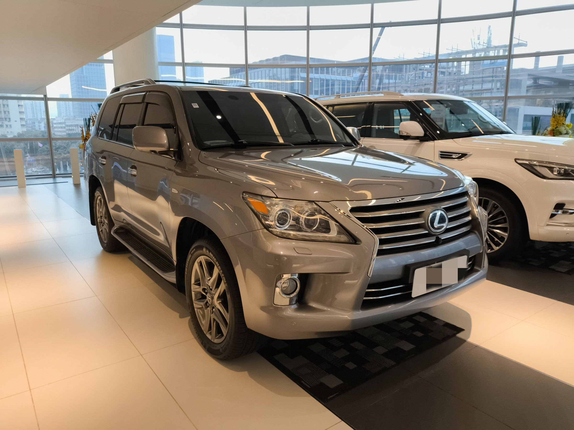 雷克萨斯LX加版部分车型优惠10万 最低149万