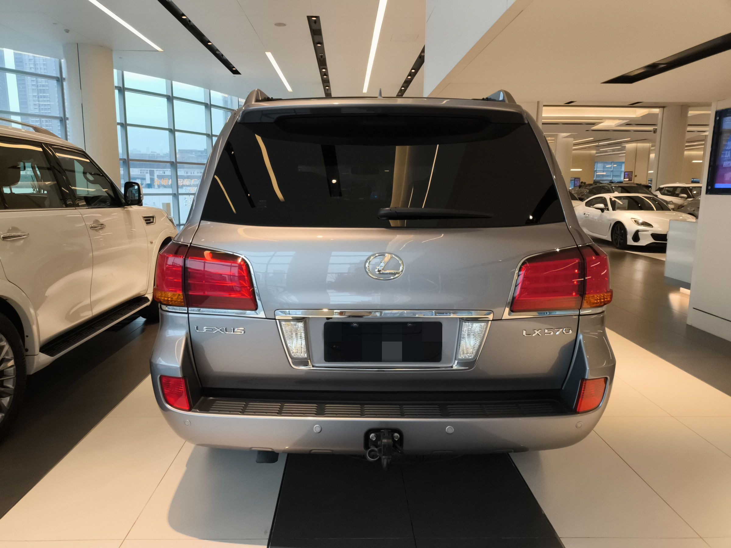 雷克萨斯LX加版部分车型优惠10万 最低149万