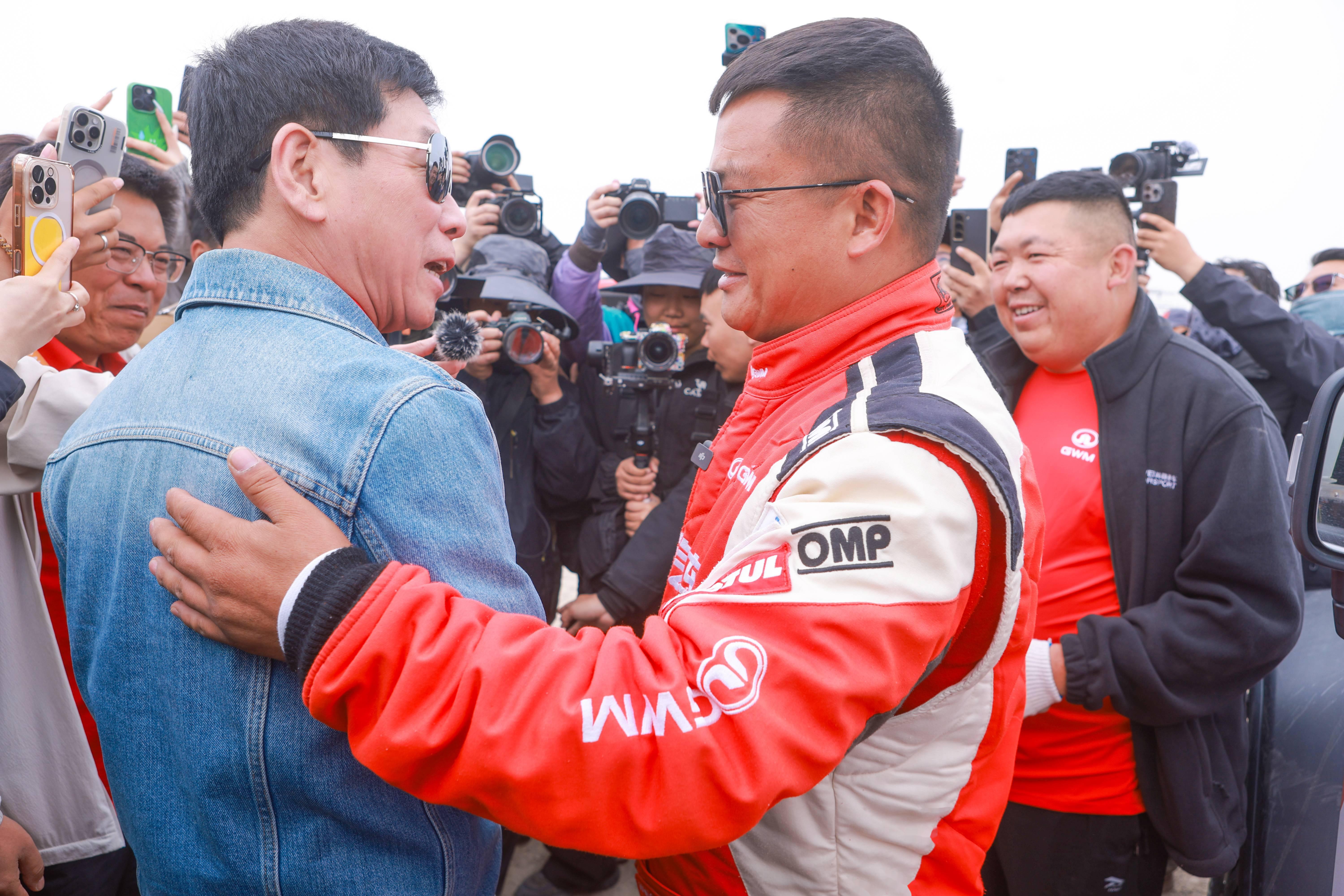 穿着200块外套的魏建军，带着长城汽车“挣了”一千多亿