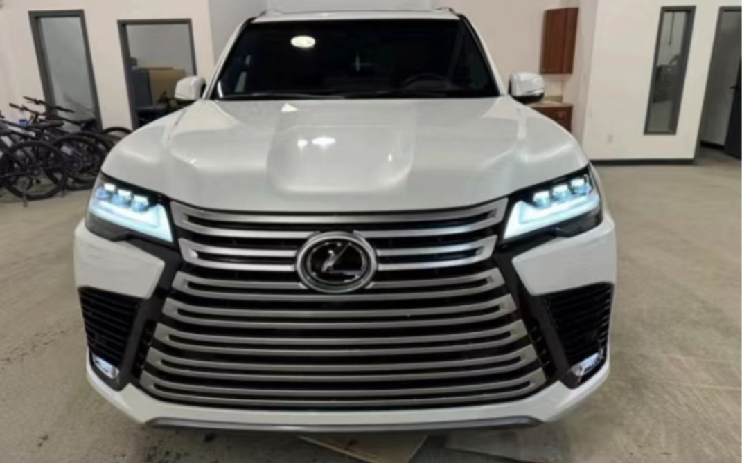 2024款加版雷克萨斯LX600白/红现车热售 可分期