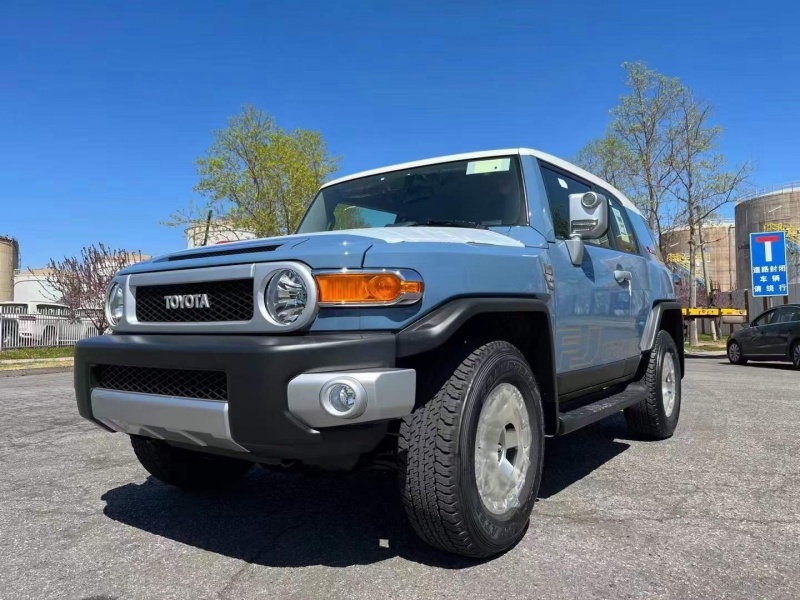 新款FJ酷路泽中东版越野车全系配置详细解析