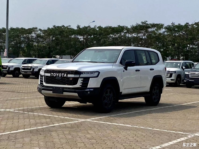 成都丰田兰德酷路泽美规版团购价格150万起 欢迎到店试驾