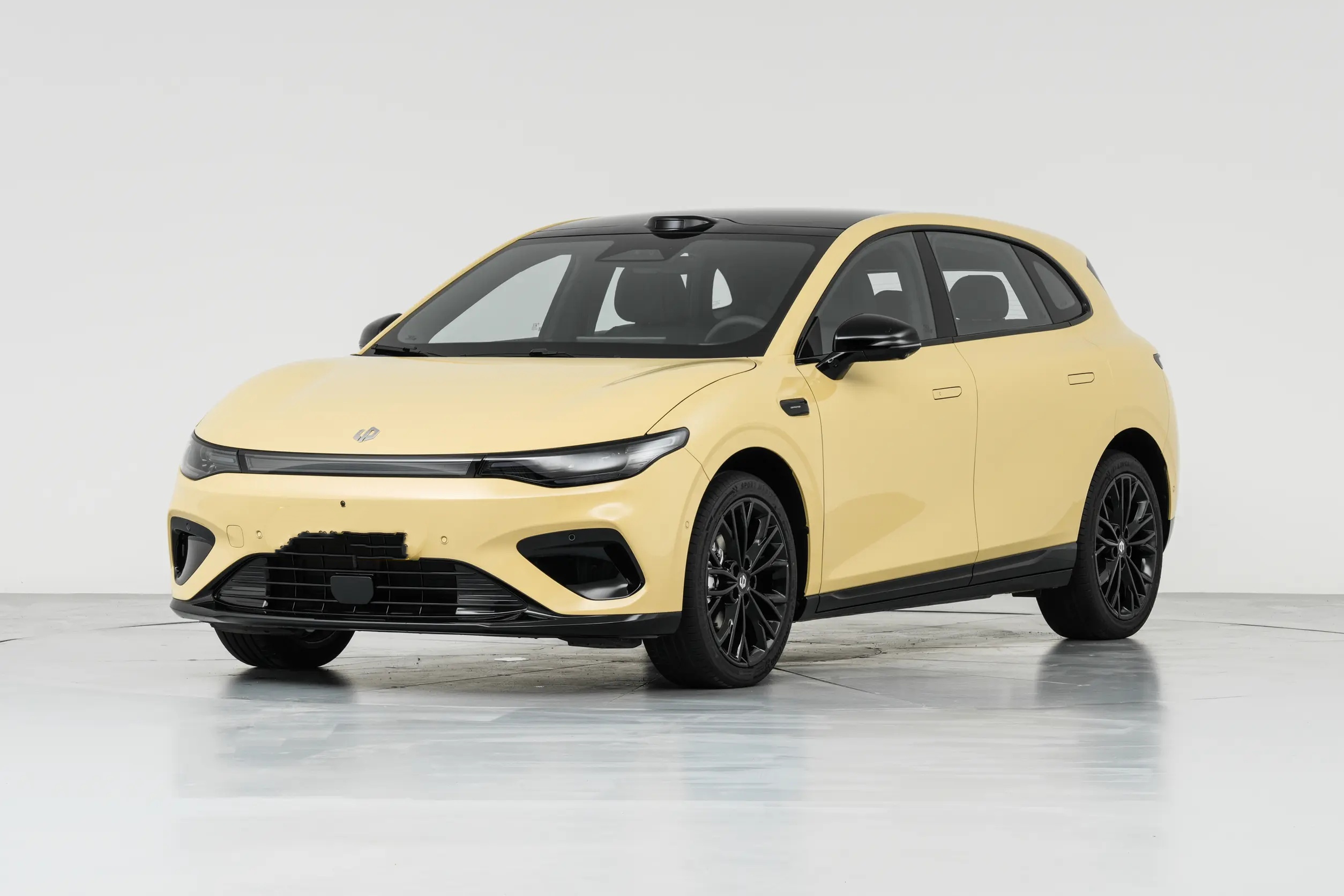 零跑Lafa5预售 10.58万起