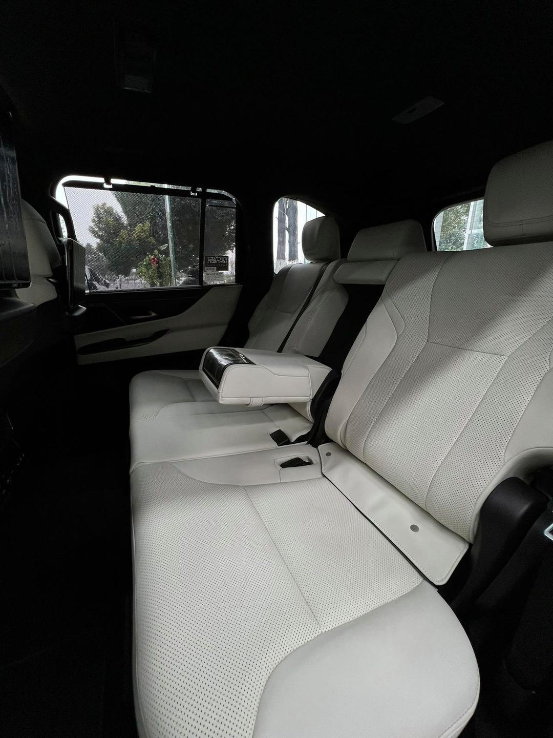 2024款雷克萨斯LX600 实车配置及报价