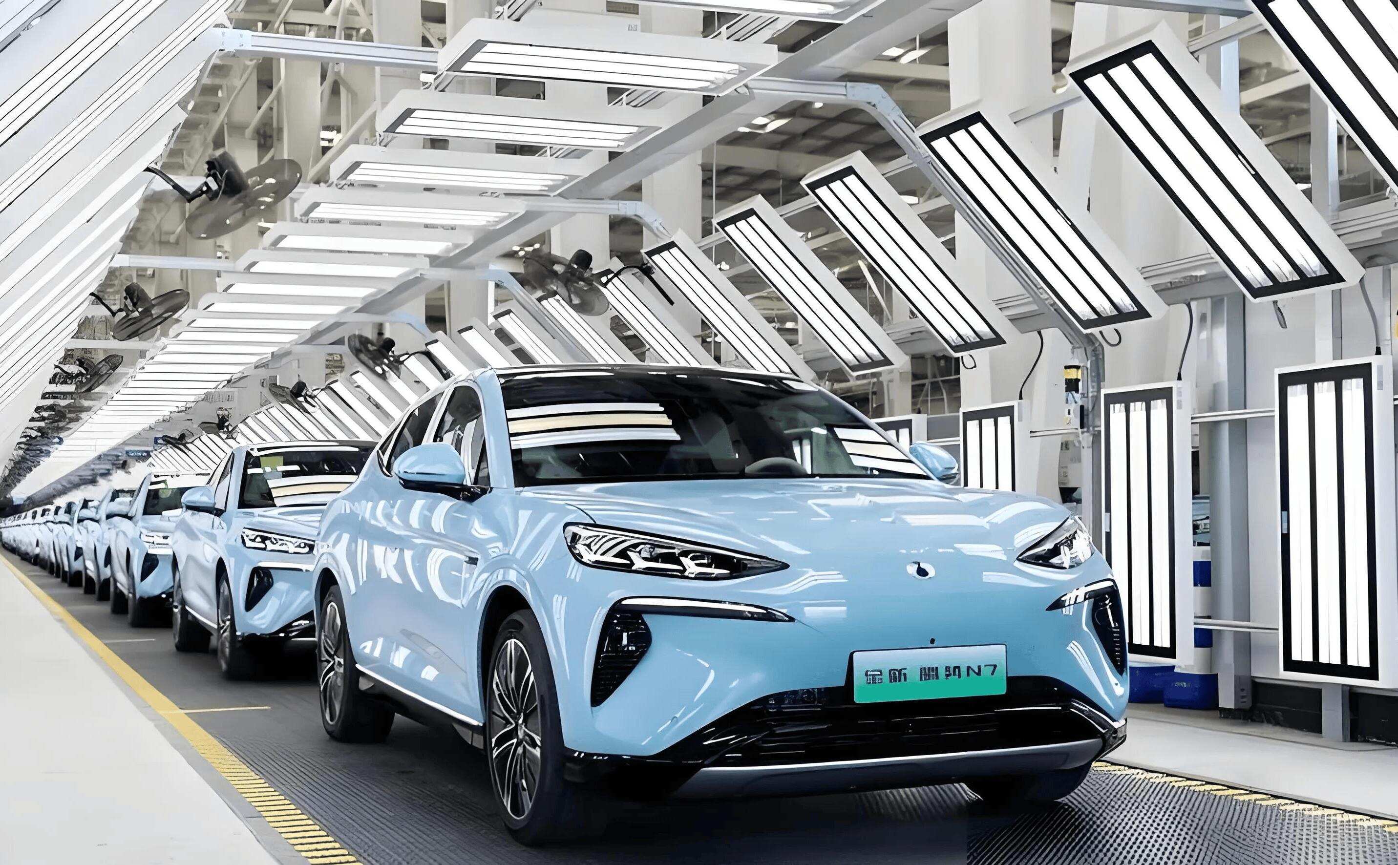 10月新能源汽车首超新车总销量50%