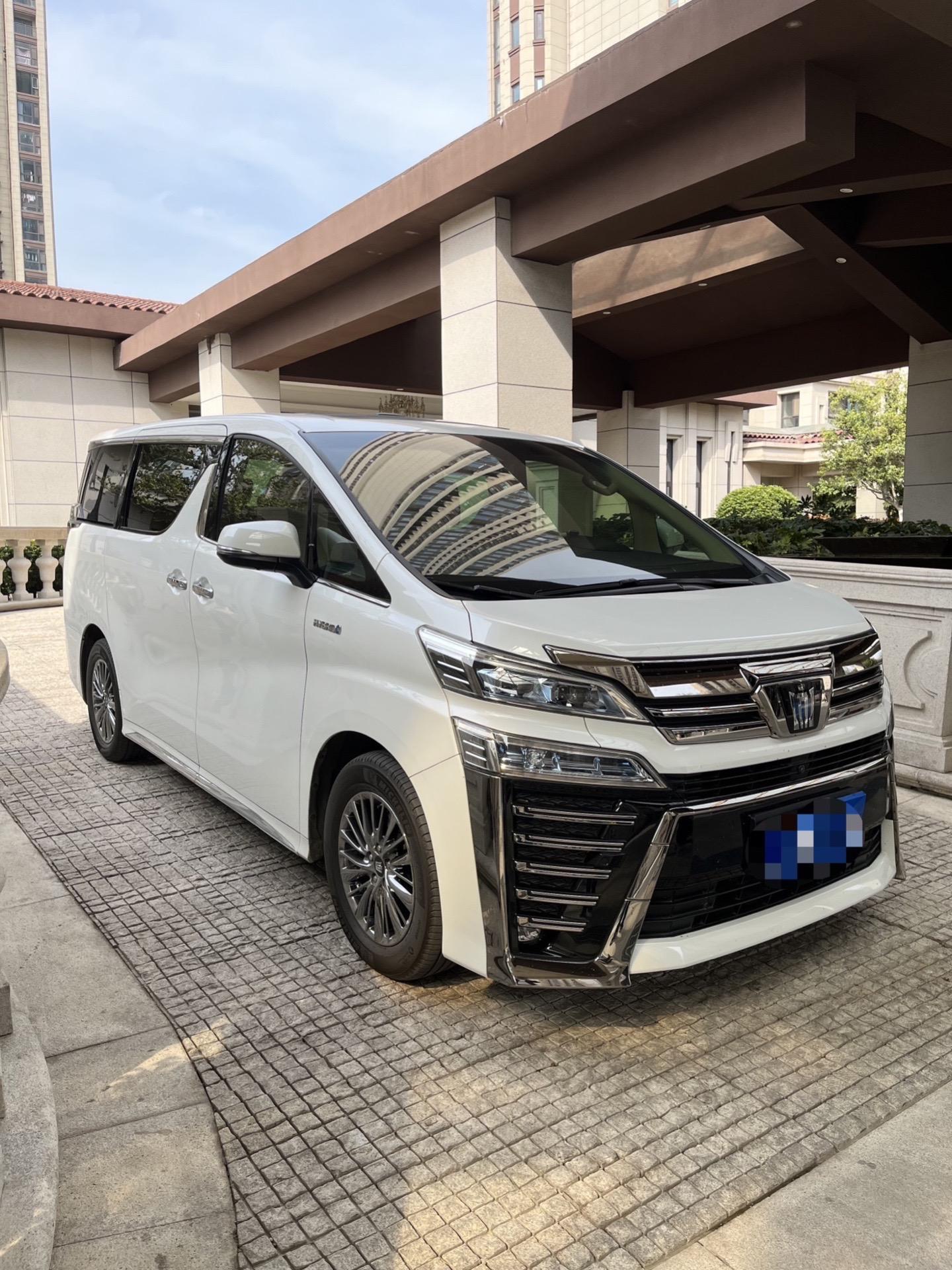 丰田(进口)威尔法价格最低90万起售 欢迎试乘试驾