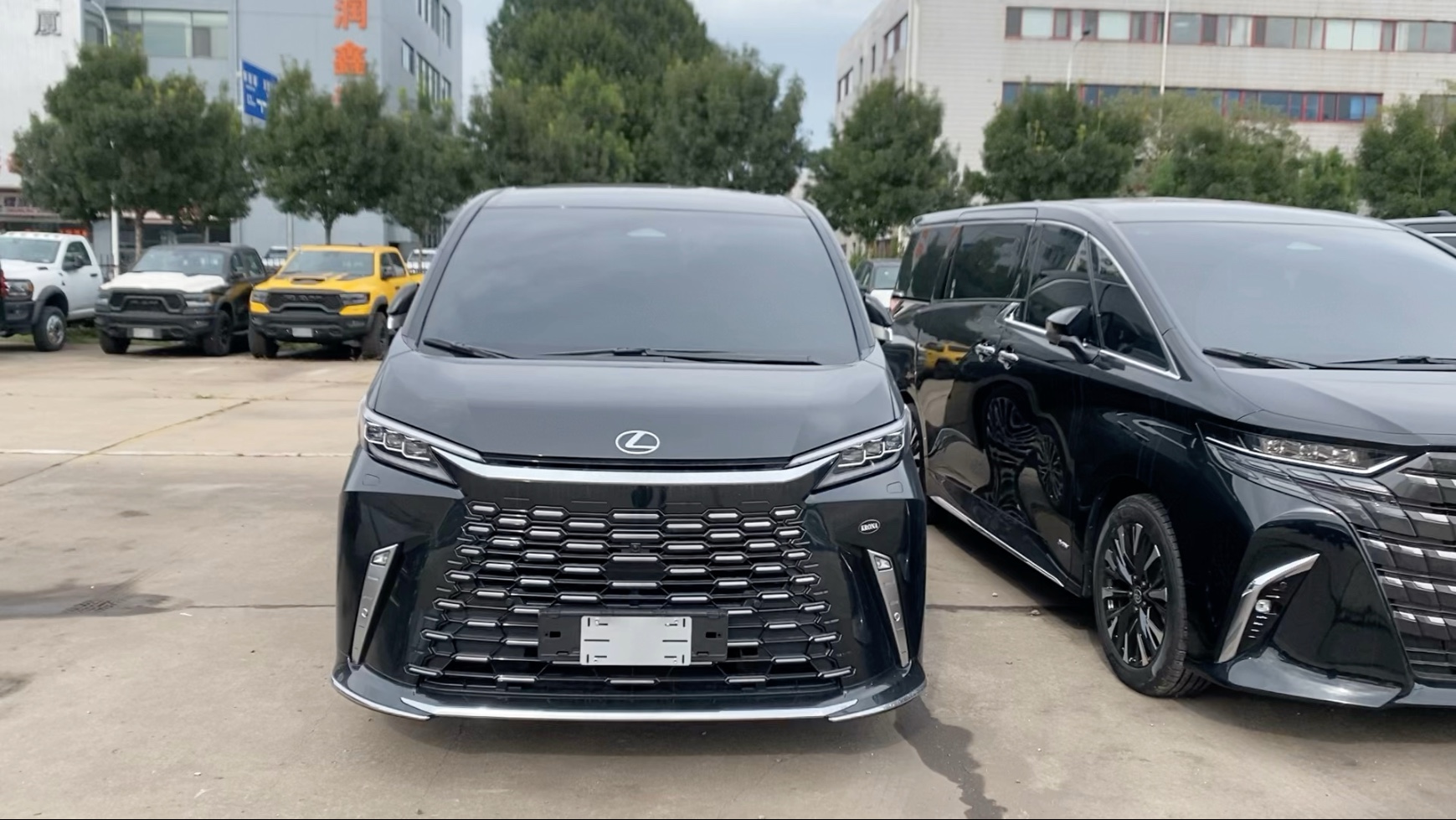 2024雷克萨斯LM欧版最新行情 部分车型优惠20万