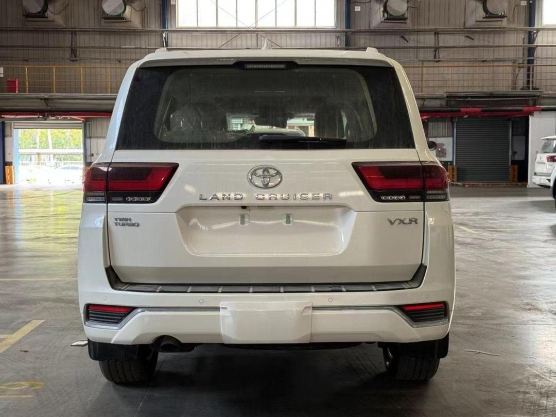 23款进口丰田FJ酷路泽最新报价配置升级