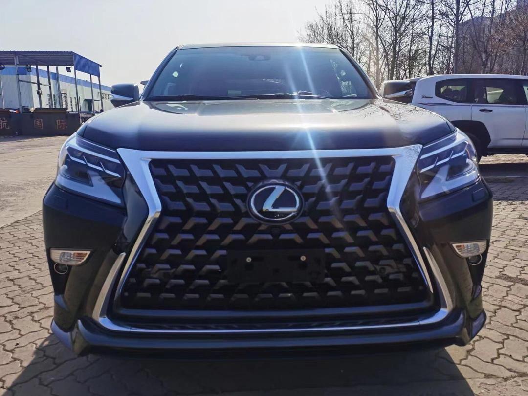 2024款雷克萨斯GX460 展车实拍