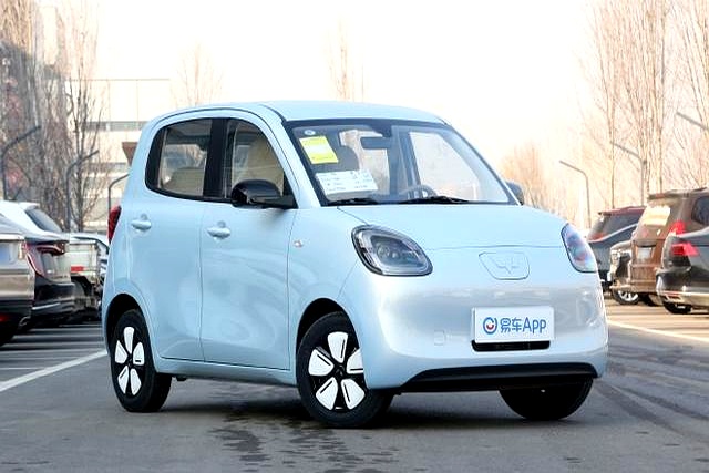 成都五菱E10价格最低3.68万起 暂无优惠