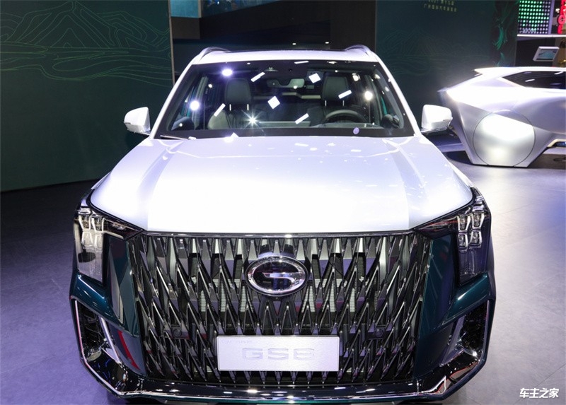 Granvia中东版平价销售61万起 欢迎到店试驾