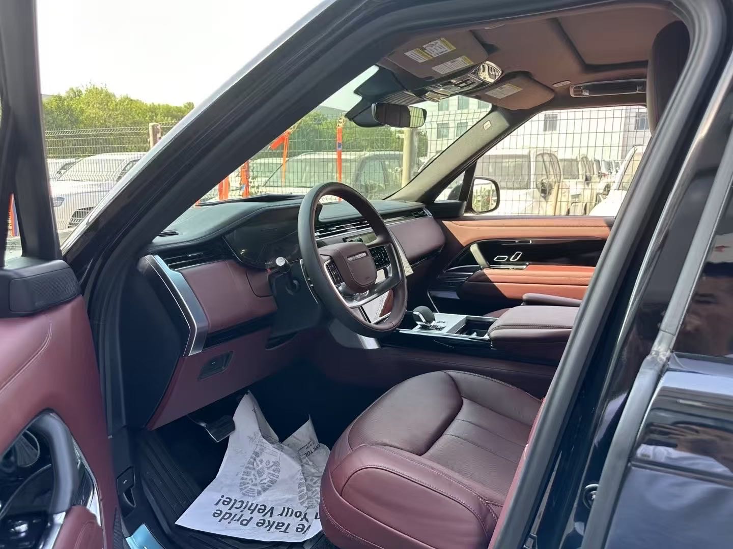 成都远卓名车路虎揽胜行政最高让利40万 最低127万