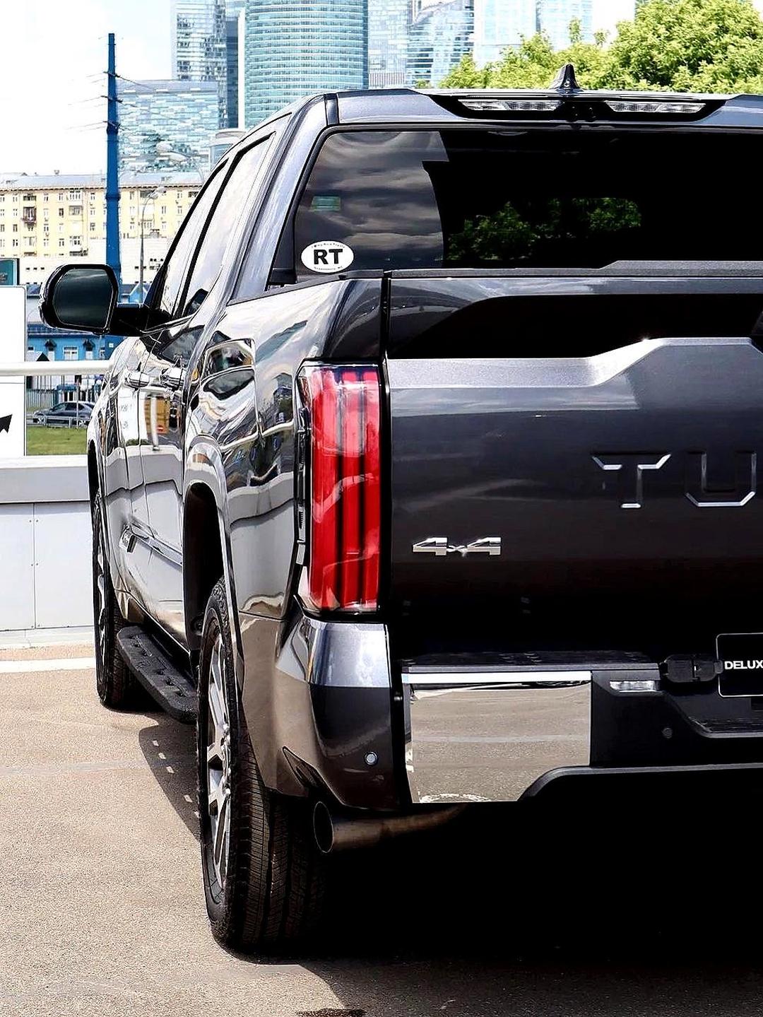 丰田坦途皮卡最新配置解读 港口实拍现车