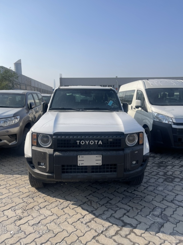 成都平行进口丰田普拉多中东版让利25.2万 仅45万可入手