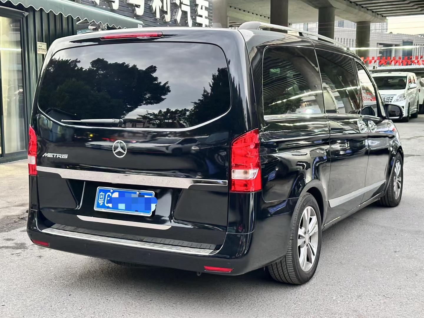 2024奔驰V级欧版让利直降10万 最低50万