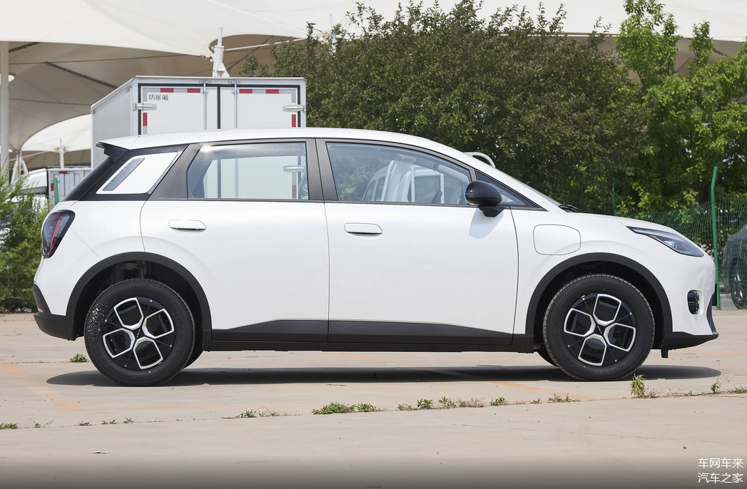 成都AION Y最新报价8.68万起 优惠高达2.30万