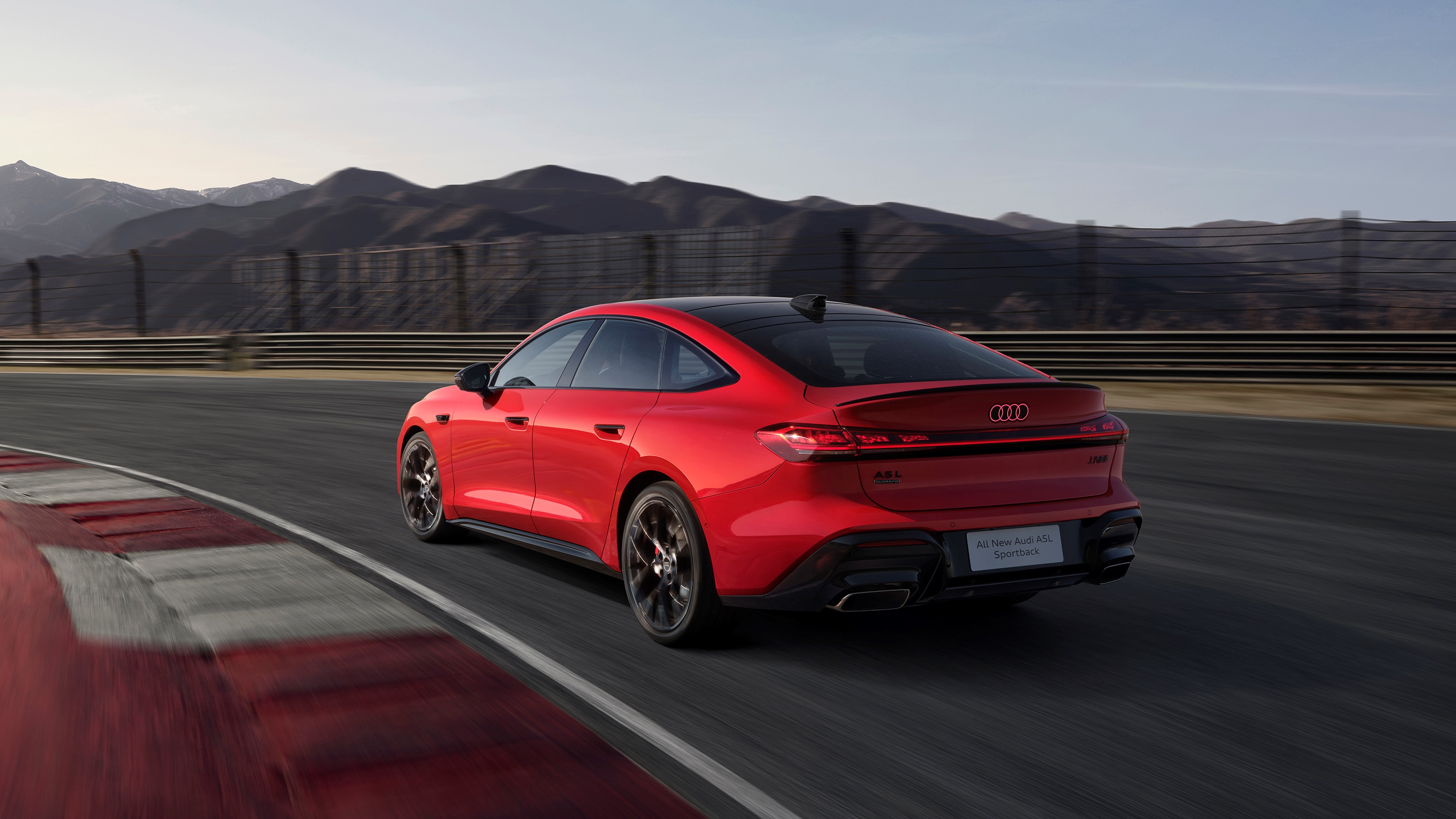 油驰电掣 智领豪华 一汽奥迪闪耀2025广州车展