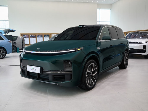 成都理想L9最新报价40.98万起 暂无优惠