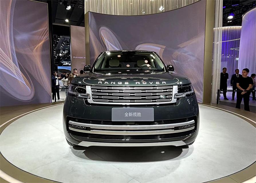 成都路虎揽胜价格141.20万起 暂无优惠