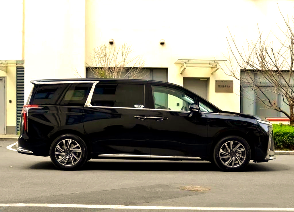 成都大通G90优惠2.00万 最低仅售17.99万