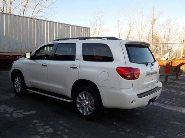 成都平行进口丰田红杉加版团购价格96万起