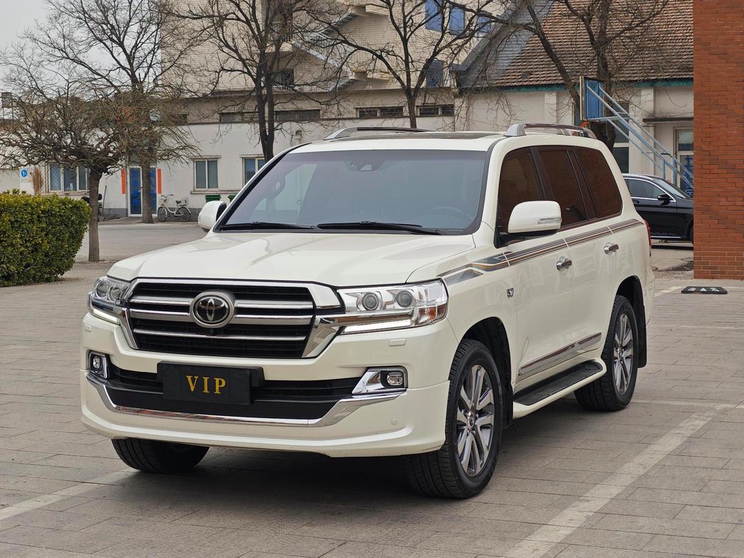 22款丰田酷路泽5700美版国六全国上牌