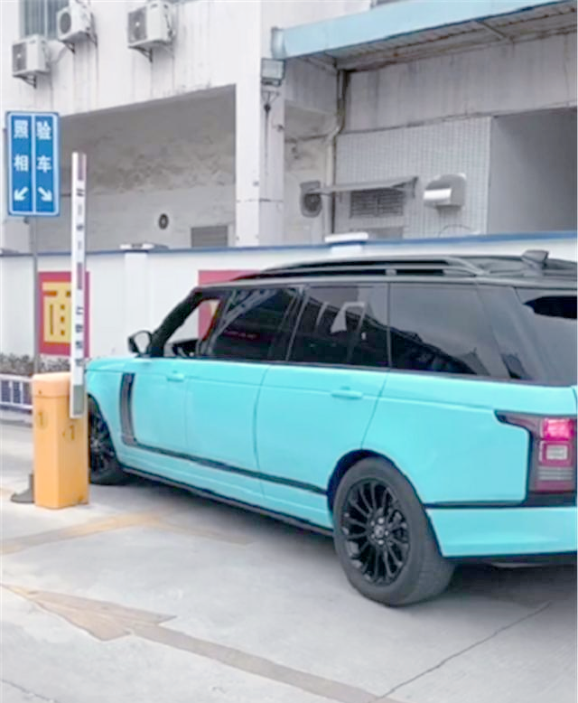 成都路虎皇家一号降价40万 欢迎到店试驾