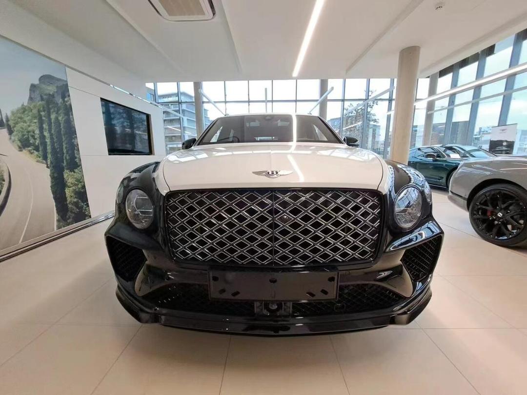 2022进口宾利添越 到店现车300万可分期 全国可售