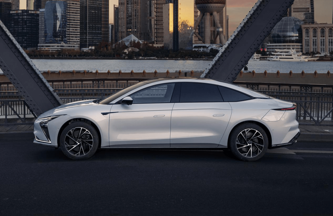 上汽集团：子公司拟设立私募投资基金，投向固态电池等领域