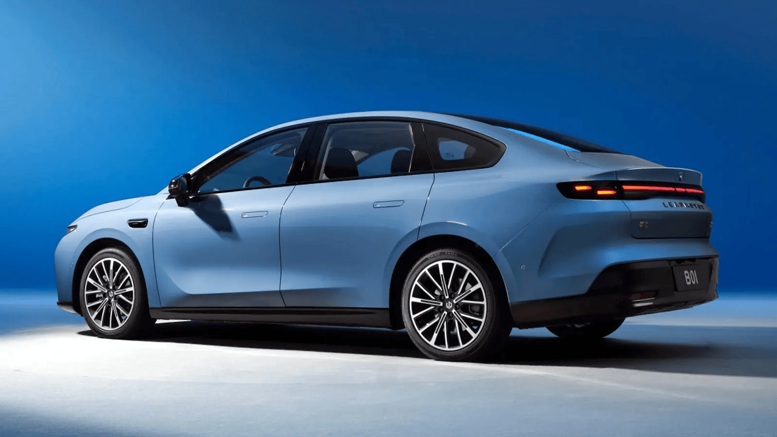 【盖世快讯】零跑汽车公司增资至55.58亿；特斯拉AI4芯片采用全冗余故障转移架构